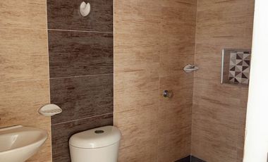 VENTA CASA DOS PLANTAS Y LOCAL CIUDADELA DE LAS FLORES - JAMUNIDI