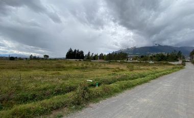 Lotes de terreno en excelente ubicación, cerca del centro de Cotacachi