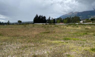 Lotes de terreno en excelente ubicación, cerca del centro de Cotacachi