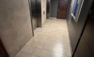 Depto Semi Nuevo en Calle Libertad con Av. Pajaritos, Metro Plaza Maipú.