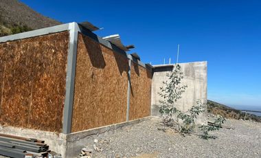 GRAN PARCELA EN CONDOMINIO LA AURORA CURACAVI CON CASA NO TERMINADA