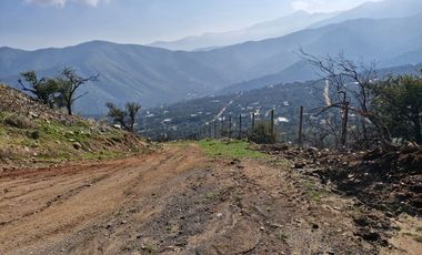 GRAN PARCELA EN CONDOMINIO LA AURORA CURACAVI CON CASA NO TERMINADA