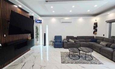 Casa en venta sobre el blvd Laguitos frac privado Lum ha zona Nte pte de la ciudad