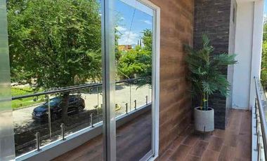 Casa en venta sobre el blvd Laguitos frac privado Lum ha zona Nte pte de la ciudad