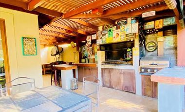EN VENTA CASA CHILENA 1 PISO PIEDRA ROJA 3D 3B QUINCHO PISCINA TERRAZA LOGIA