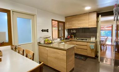 EN VENTA CASA CHILENA 1 PISO PIEDRA ROJA 3D 3B QUINCHO PISCINA TERRAZA LOGIA