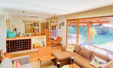 EN VENTA CASA CHILENA 1 PISO PIEDRA ROJA 3D 3B QUINCHO PISCINA TERRAZA LOGIA