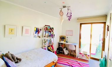 EN VENTA CASA CHILENA 1 PISO PIEDRA ROJA 3D 3B QUINCHO PISCINA TERRAZA LOGIA