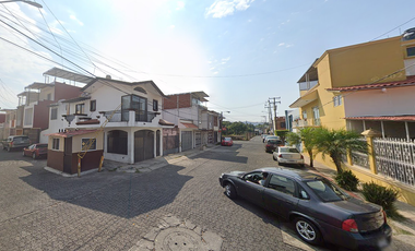 Sk22 Gran Propiedad de oportunidad en Fuerza Aérea, Villas de la Magdalena, 60173 Uruapan, Mich.( Solo Pago De Contado,) Entrega GARANTIZADA