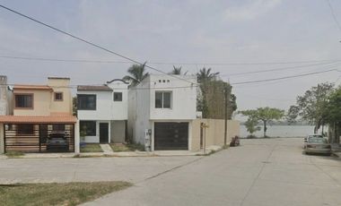 CASA EN VENTA ALTAMIRA