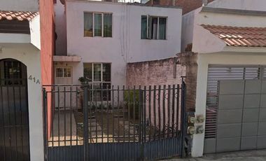 Sk17 Remate Bancario Casa Adjudicada En Fuerza Aerea, Miraflores Uruapan Michoacan, Solo Recursos Propios. No Infonavit