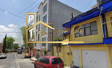 Se Vende**Edificio habitacional con 8 departamentos**Una Gran Inversión