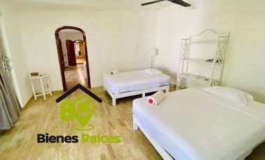 ¡Vista Panorámica + Lote Extra + Cancha Squash! Casa Única en Acapulco 🏖️!