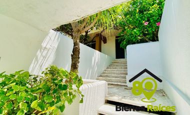 ¡Vista Panorámica + Lote Extra + Cancha Squash! Casa Única en Acapulco 🏖️!