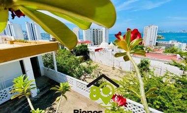 ¡Vista Panorámica + Lote Extra + Cancha Squash! Casa Única en Acapulco 🏖️!