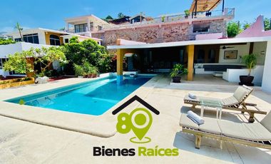 ¡Vista Panorámica + Lote Extra + Cancha Squash! Casa Única en Acapulco 🏖️!