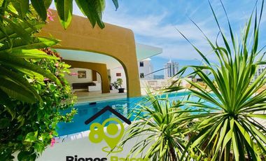 ¡Vista Panorámica + Lote Extra + Cancha Squash! Casa Única en Acapulco 🏖️!