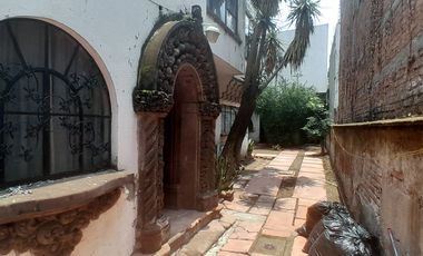 VENDO CASA  EN LA PRIMERA SECCIÓN DE LA COL. ANAHUAC