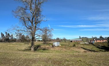 Vende Casa Nueva en Parcela con Estero Todo Asfaltado.