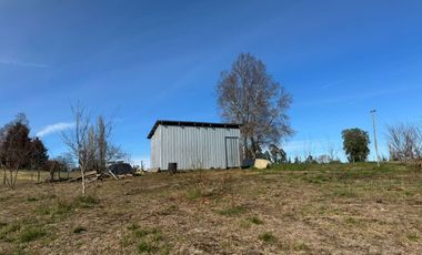 Vende Casa Nueva en Parcela con Estero Todo Asfaltado.