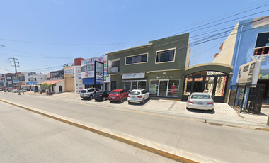 CASA EN VENTA EN LA COLONIA SOLEARES, FRACC COSTA AZUL, EN MANZANILLO, COLIMA- SF