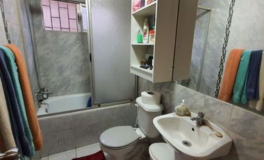 Oportunidad en Pachacamita Casa Amoblada con Patio Techado 2 estacionamientos