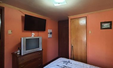 Oportunidad en Pachacamita Casa Amoblada con Patio Techado 2 estacionamientos