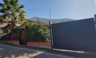 Oportunidad en Pachacamita Casa Amoblada con Patio Techado 2 estacionamientos