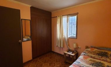 Oportunidad en Pachacamita Casa Amoblada con Patio Techado 2 estacionamientos