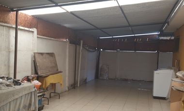Oportunidad en Pachacamita Casa Amoblada con Patio Techado 2 estacionamientos