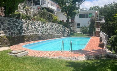 VENTA DE CASA EN CONDOMINIO SUBIDA A CHALMA, CUERNAVACA, MOR. $1,650,000.00