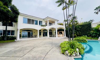 Casa de venta en Samborondón, Urbanización El Río