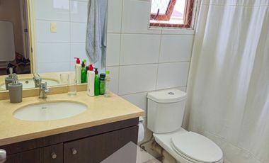 CONDOMINIO CERRADO, 4D+3,5B EXCELENTE ESTADO, AMPLIO PATIO