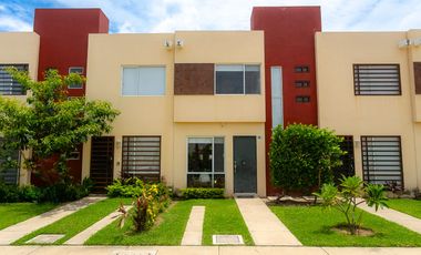 Casa en Venta, Cond. Puerta Al Sol, Plan de Los Amates. Acapulco, Guerrero