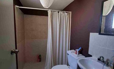 Se vende casa duplex, Hacienda Margarita,. Dentro de privada