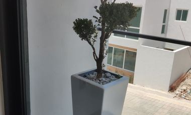 ZONA ESMERALDA, LAGO ESMERALDA, BELLA Y FUNCIONMAL CASA