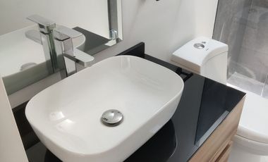 ZONA ESMERALDA, LAGO ESMERALDA, BELLA Y FUNCIONMAL CASA