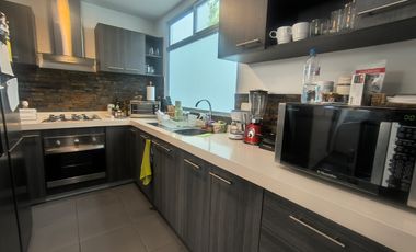 Venta - departamento olivos 2 estilo moderno - 3 dormitorios 2.5 baños closets , cortinas y a/c - sala comedor - área social.