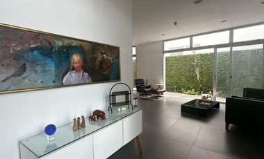 Casa de venta en Samborondón, Urbanización Vista al Parque