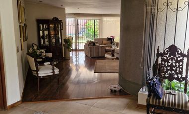 VENDO CASA EN ZONA DE CLINICAS, GUARDIA CIVIL- CORPAC- SAN BORJA