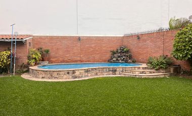 VENDO CASA EN ZONA DE CLINICAS, GUARDIA CIVIL- CORPAC- SAN BORJA