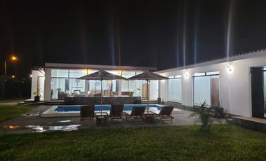 ALQUILO LINDA CASA EN CONDOMINIO EL OLIVAR- PUCUSANA