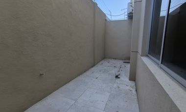 Alquilo - departamento planta baja - 2 dormitorios 2 baños - sala - comedor  - cocina - dormitorio secundario - área social.