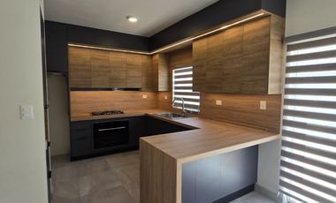 EN CERRADA QUEBEC ESTRENA CASA DE RENTA