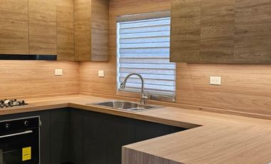 EN CERRADA QUEBEC ESTRENA CASA DE RENTA