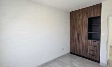 EN CERRADA QUEBEC ESTRENA CASA DE RENTA