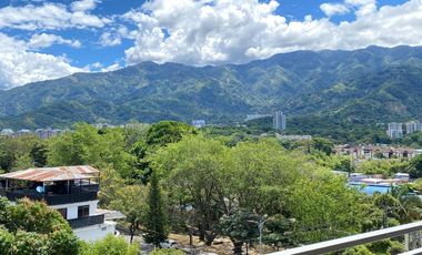 Arriendo Apto Amoblado central y seguro en Bosque Laego