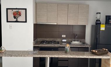 Arriendo Apto Amoblado central y seguro en Bosque Laego