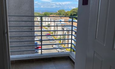 Arriendo Apto Amoblado central y seguro en Bosque Laego