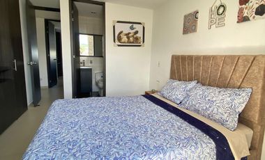 Arriendo Apto Amoblado central y seguro en Bosque Laego